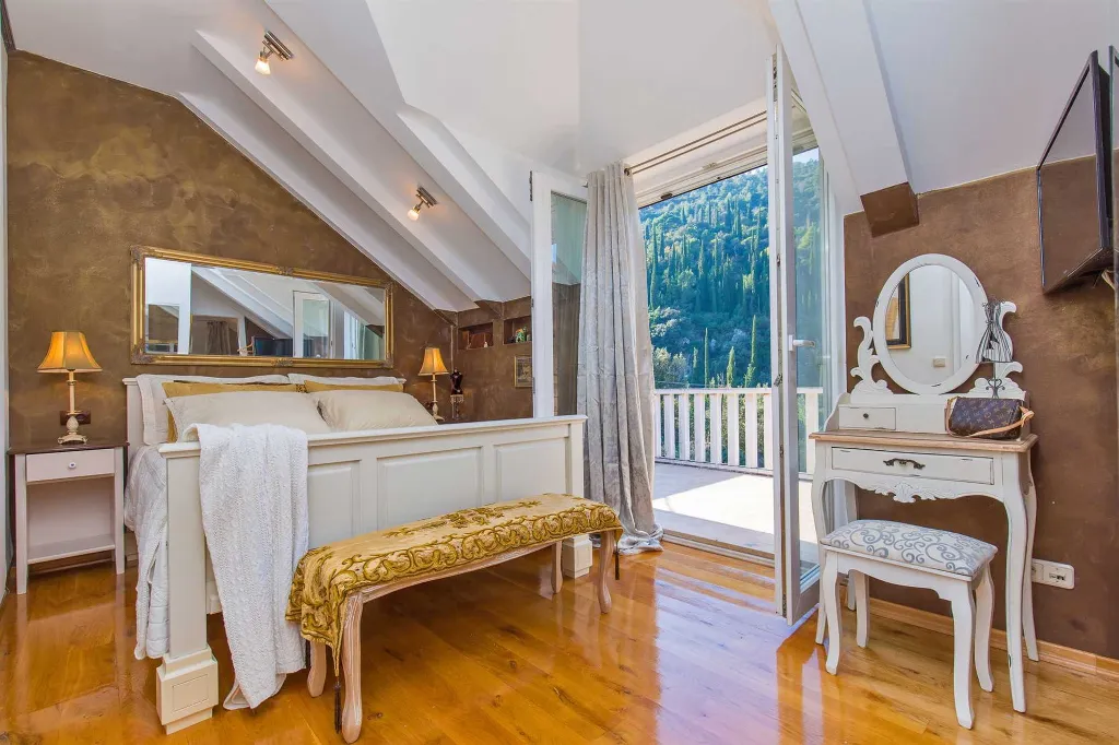 Family-Friendly Villa with Pool near Dubrovnik