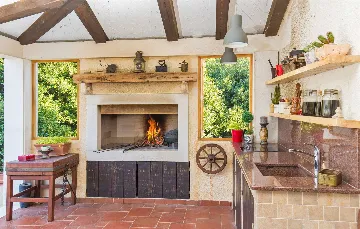 Family-Friendly Villa with Pool near Dubrovnik