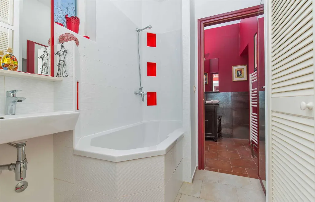 Family-Friendly Villa with Pool near Dubrovnik
