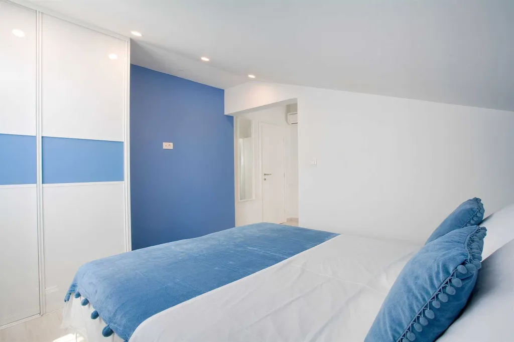 Spacious Family Villa with Pool in Podstrana