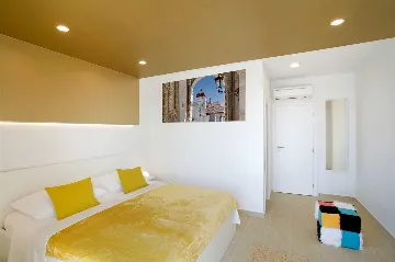 Spacious Family Villa with Pool in Podstrana