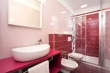 Spacious Family Villa with Pool in Podstrana