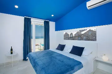 Spacious Family Villa with Pool in Podstrana