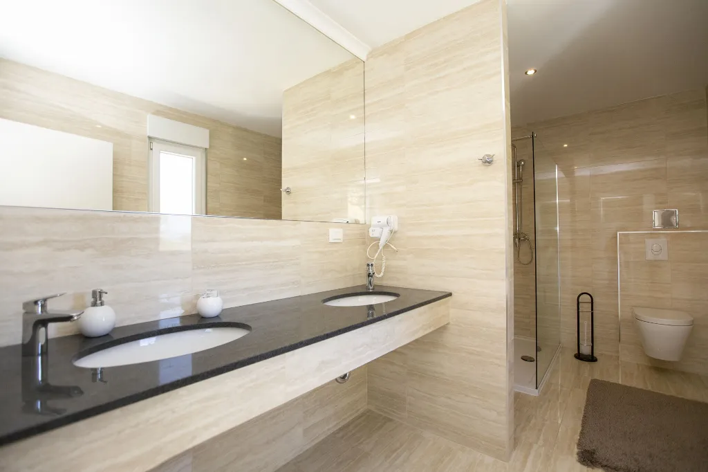 Contemporary Villa with Pool in Podstrana