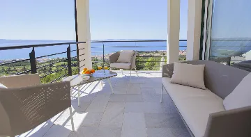 Contemporary Villa with Pool in Podstrana