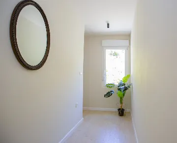 Contemporary Villa with Pool in Podstrana