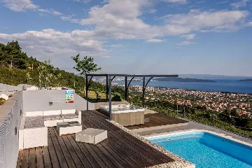 Modern Panorama Villa with Pool in Kaštel Stari