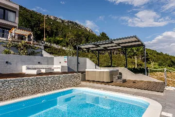 Modern Panorama Villa with Pool in Kaštel Stari