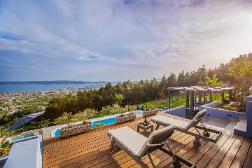 Modern Panorama Villa with Pool in Kaštel Stari