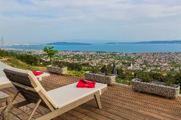 Modern Panorama Villa with Pool in Kaštel Stari