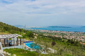 Modern Panorama Villa with Pool in Kaštel Stari