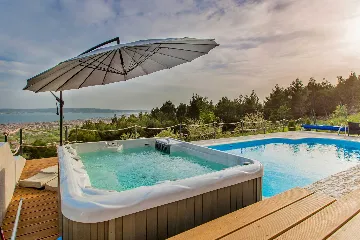 Modern Panorama Villa with Pool in Kaštel Stari