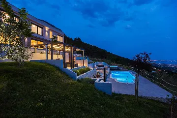 Modern Panorama Villa with Pool in Kaštel Stari