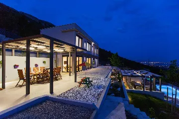 Modern Panorama Villa with Pool in Kaštel Stari
