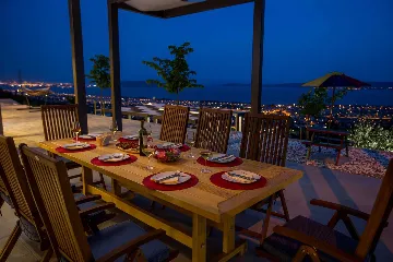 Modern Panorama Villa with Pool in Kaštel Stari