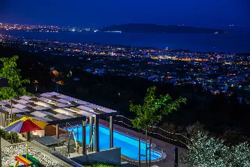 Modern Panorama Villa with Pool in Kaštel Stari