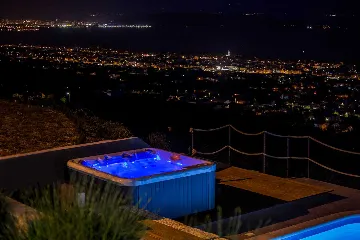 Modern Panorama Villa with Pool in Kaštel Stari