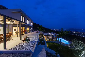 Modern Panorama Villa with Pool in Kaštel Stari