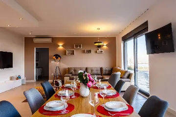 Modern Panorama Villa with Pool in Kaštel Stari