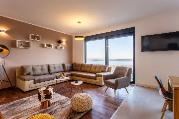 Modern Panorama Villa with Pool in Kaštel Stari