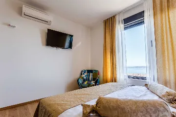 Modern Panorama Villa with Pool in Kaštel Stari