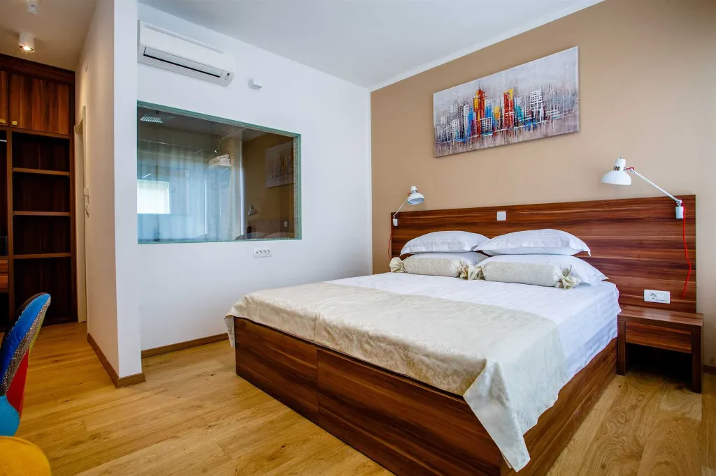 Modern Panorama Villa with Pool in Kaštel Stari
