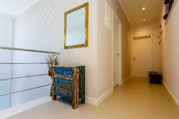 Modern Panorama Villa with Pool in Kaštel Stari