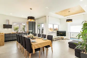 Contemporary Villa with Heated Pool in Pula