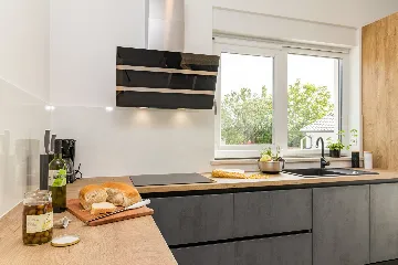 Contemporary Villa with Heated Pool in Pula