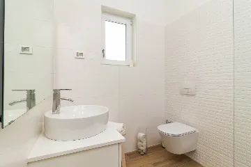 Contemporary Villa with Heated Pool in Pula