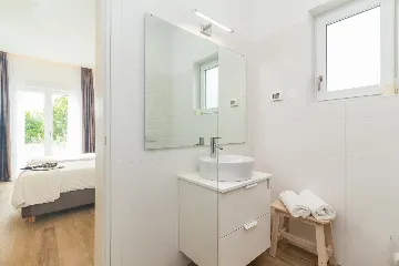 Contemporary Villa with Heated Pool in Pula