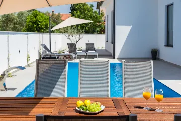 Contemporary Villa with Heated Pool in Pula