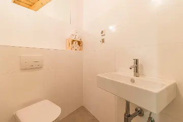 Contemporary Villa with Heated Pool in Pula