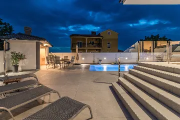 Contemporary Villa with Heated Pool in Pula