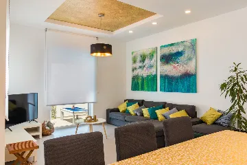 Contemporary Villa with Heated Pool in Pula