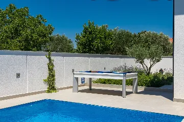 Contemporary Villa with Heated Pool in Pula