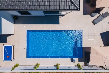 Contemporary Villa with Heated Pool in Pula