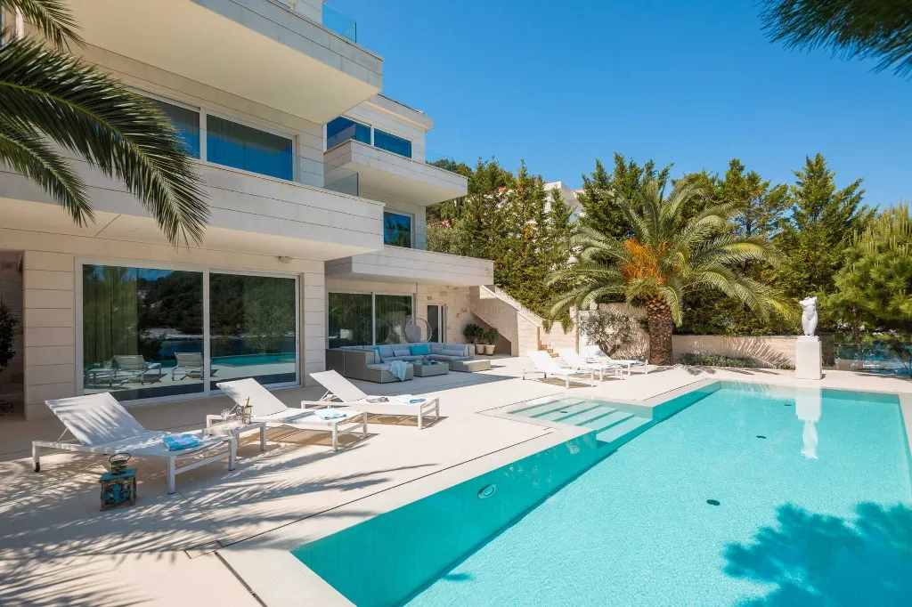 Seaside Villa Retreat with Pool in Selca