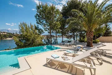 Seaside Villa Retreat with Pool in Selca