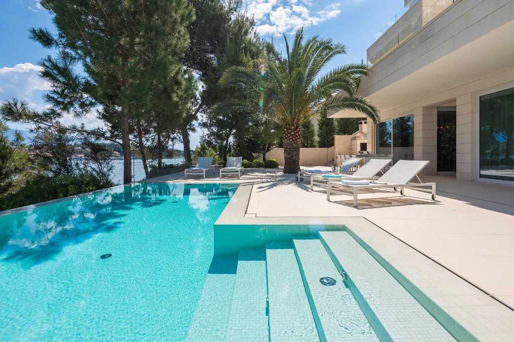 Seaside Villa Retreat with Pool in Selca
