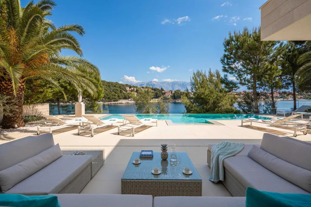 Seaside Villa Retreat with Pool in Selca