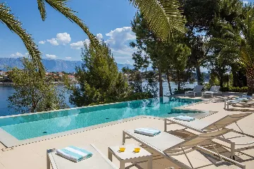 Seaside Villa Retreat with Pool in Selca