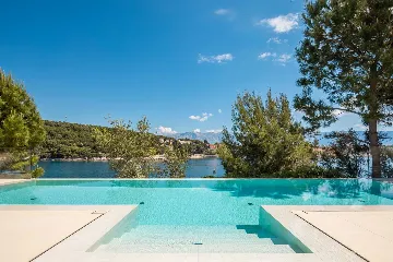 Seaside Villa Retreat with Pool in Selca