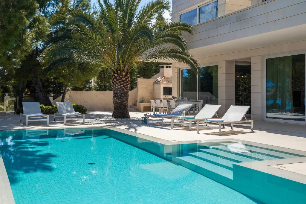 Seaside Villa Retreat with Pool in Selca
