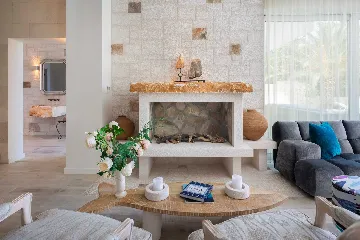 Seaside Villa Retreat with Pool in Selca