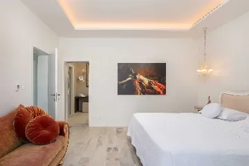 Seaside Villa Retreat with Pool in Selca