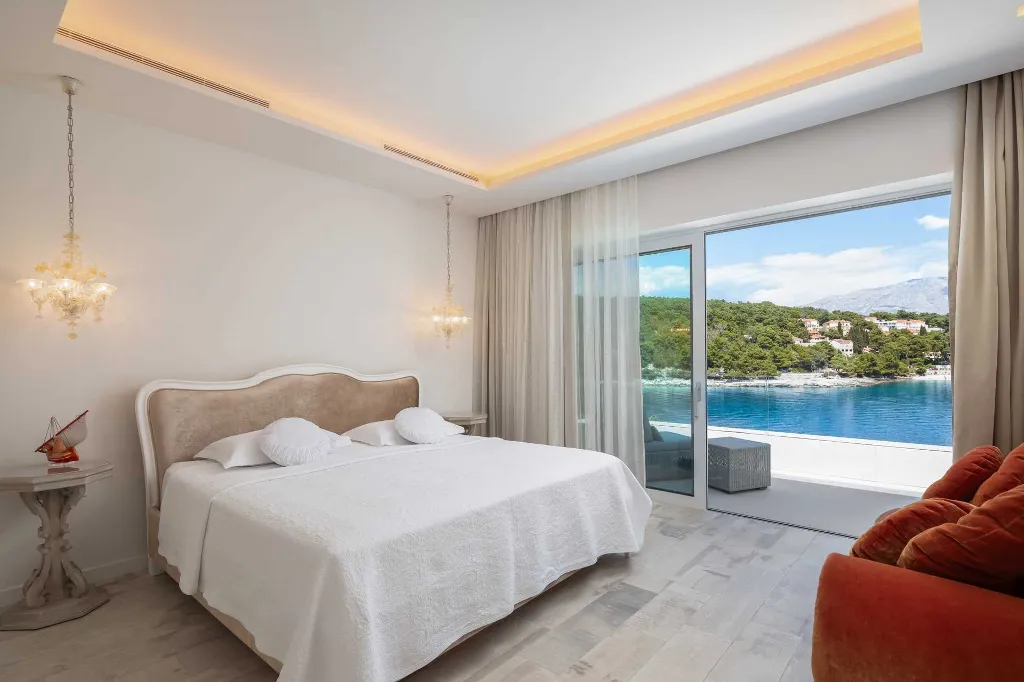Seaside Villa Retreat with Pool in Selca
