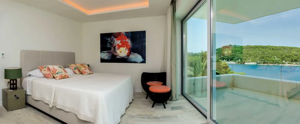 Seaside Villa Retreat with Pool in Selca
