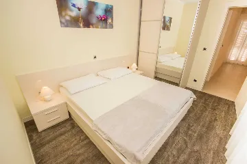 Modern Family Villa with Pool in Splitska