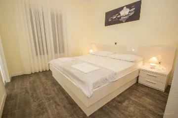 Modern Family Villa with Pool in Splitska